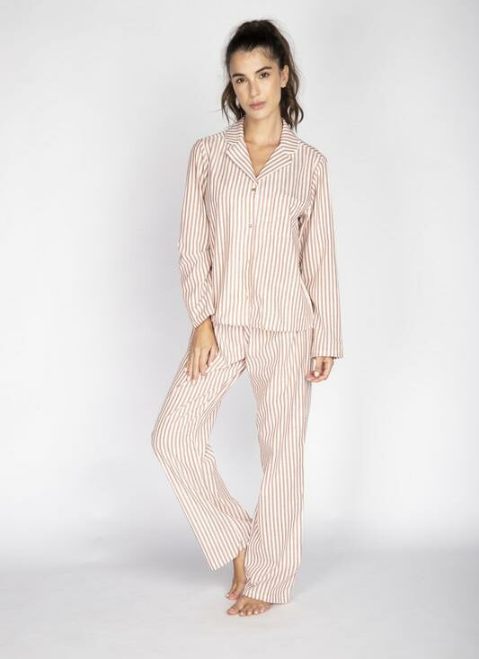 Image of TERRACOTTA PAJAMA – هولبروك تيراكوتا a stylish, longwear pajama set with long sleeves and V-neck, made from 100% Cotton for women.